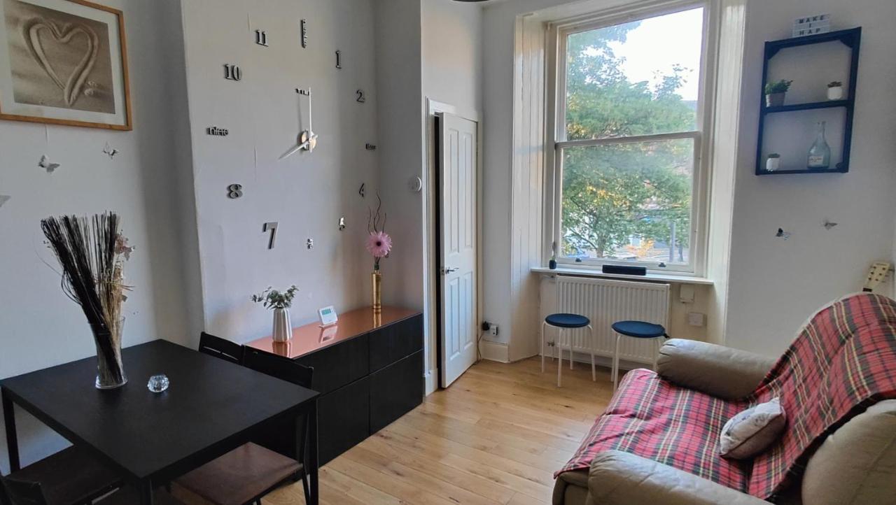 The Butterfly Apartment, Appartement Édimbourg